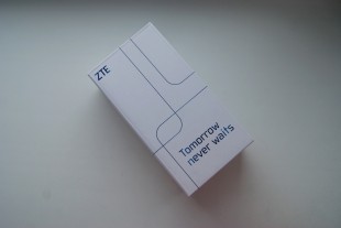 Коробка с телефоном ZTE Blade GF3