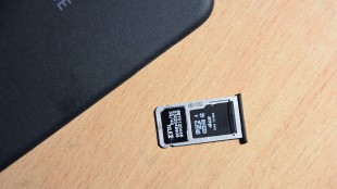 Установка карты памяти и сим-карты в ZTE Blade Z10