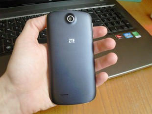 Обзор ZTE V818